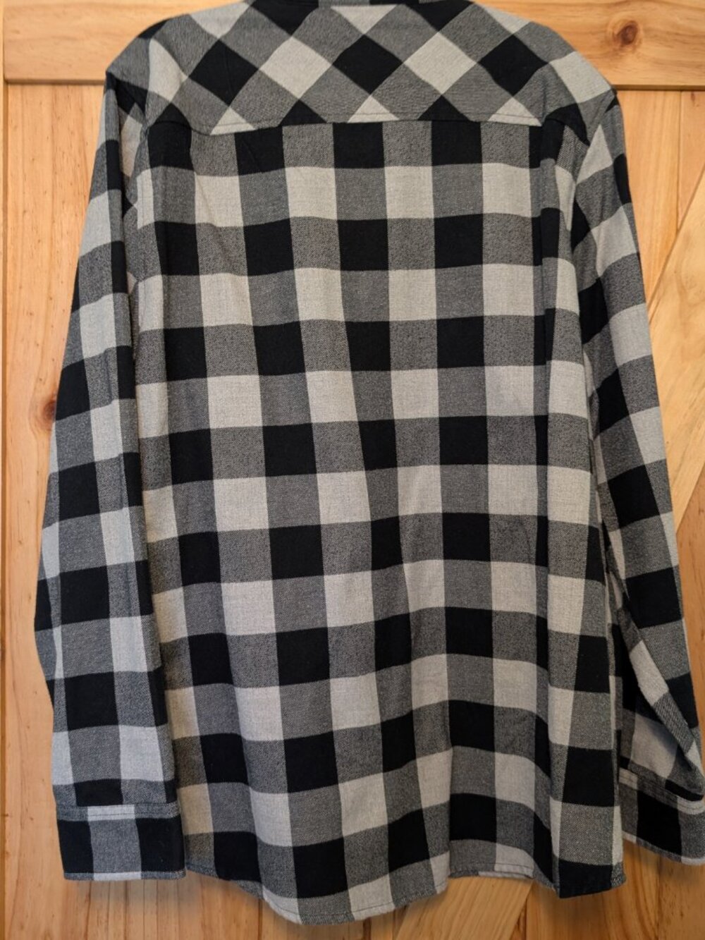 Independent Trading Company White Plaid Flannel Shirt Size XL - Picture 6 of 6